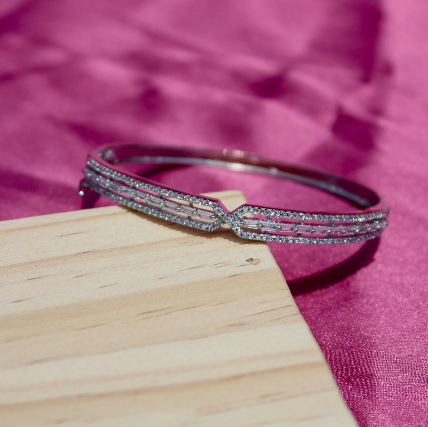 Silver Everlasting Knot Bracelet