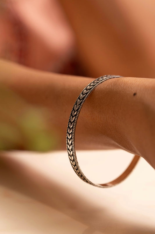 Aadhya Leaf Sequence Bangle