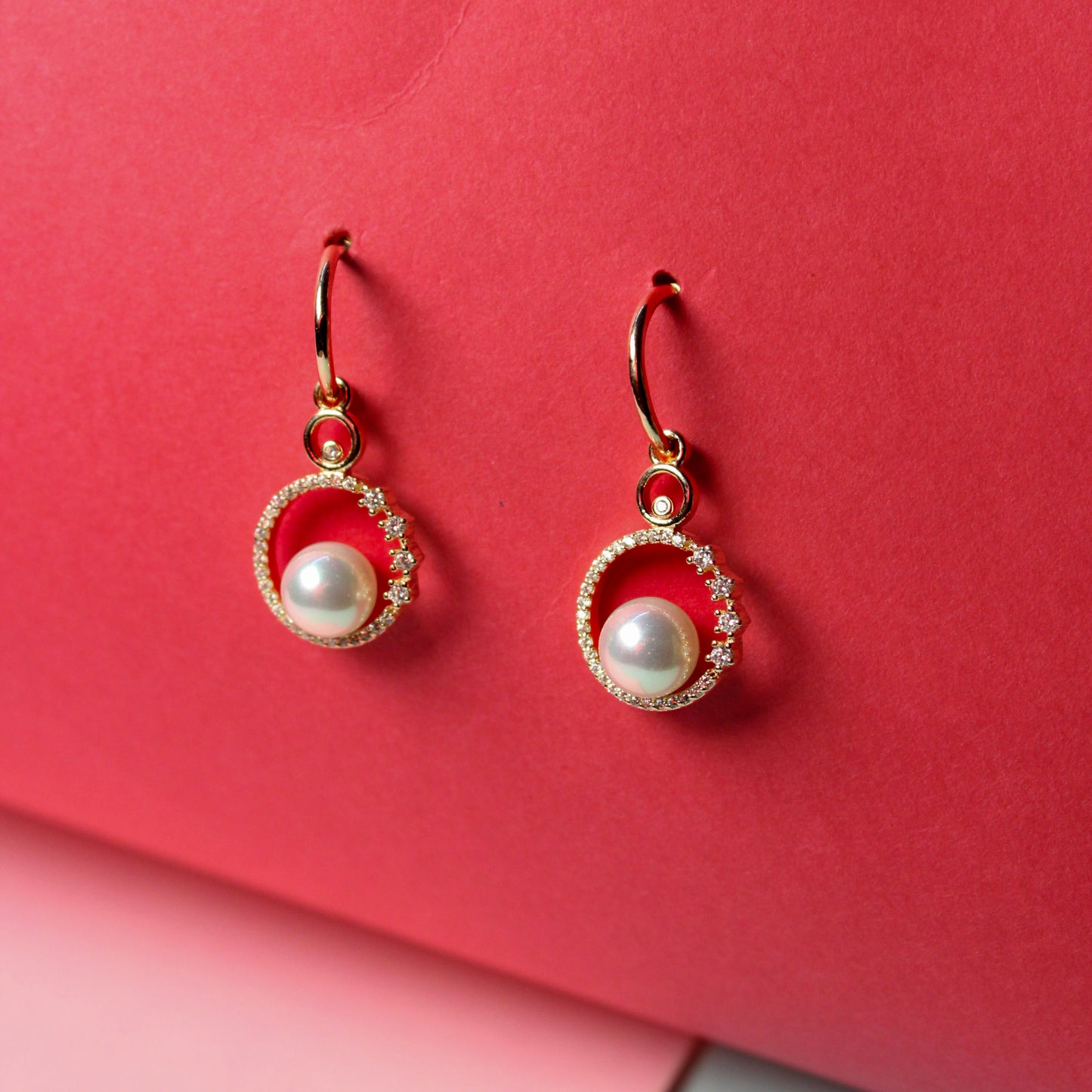Rose Moonlit Pearl Drop Earring