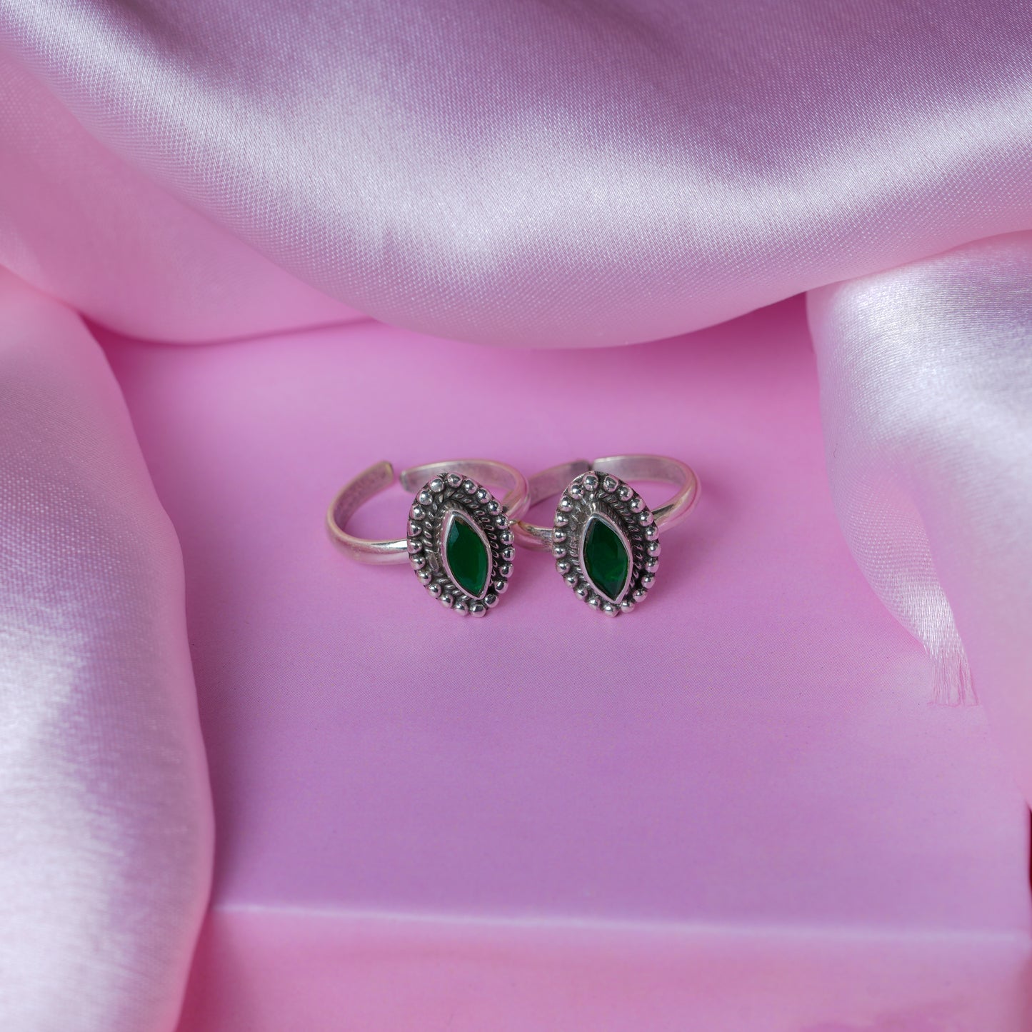 Anaya Evergreen Toe Ring