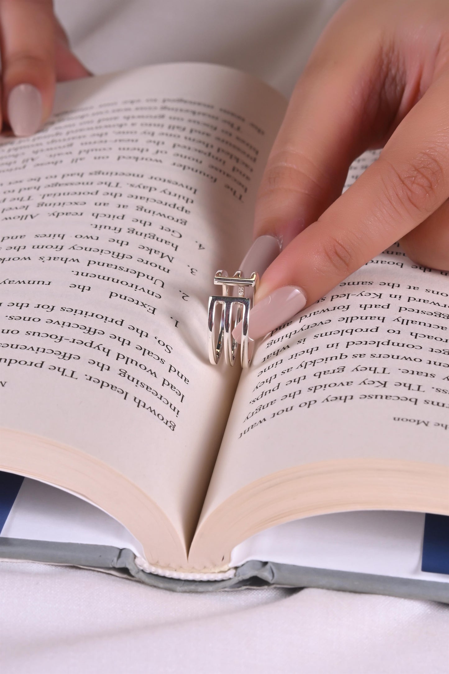 Geometric Trinity Band Ring