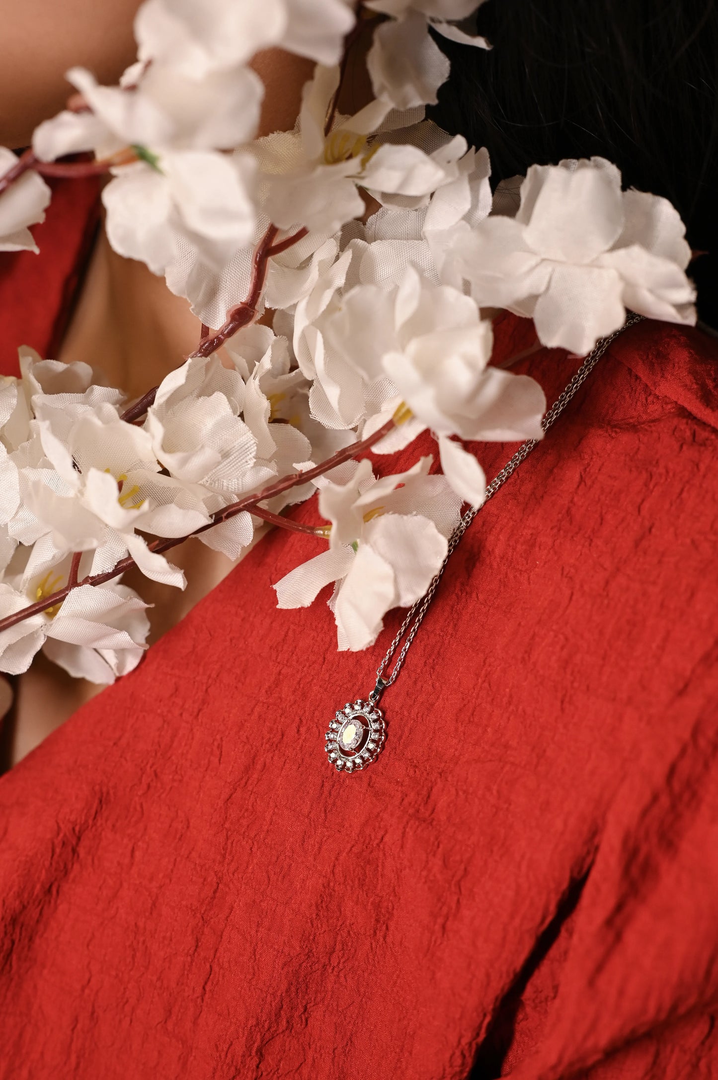 Silver Regalia Oval Necklace