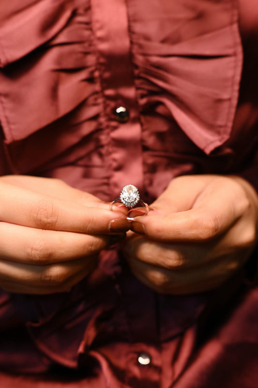 Sitara Oval Moissanite Ring