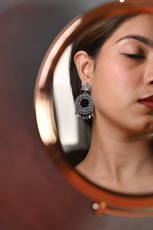 Lustre Fine Twinkling Chandbali