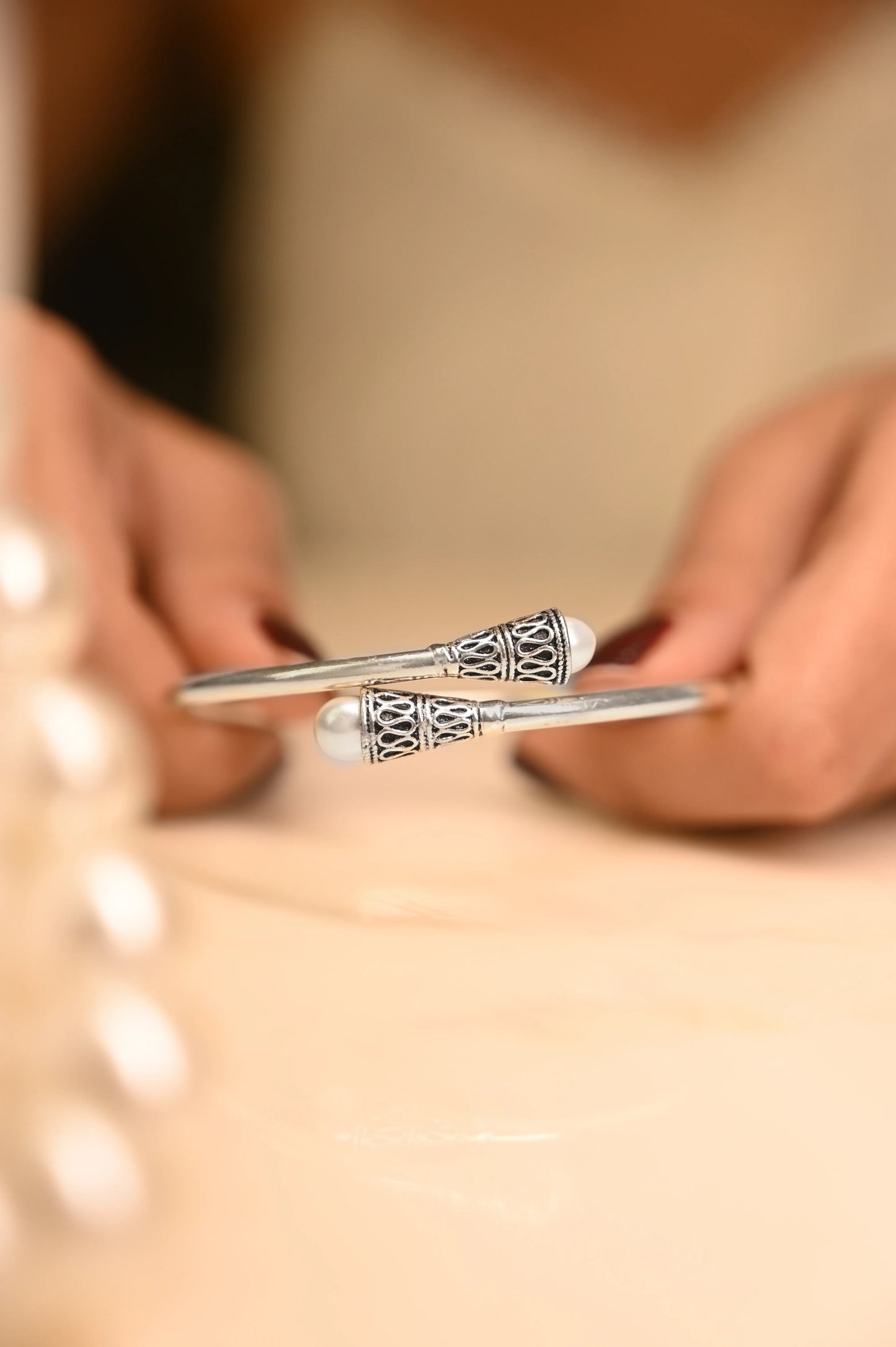 Khiaa Intricate Pearl Kada