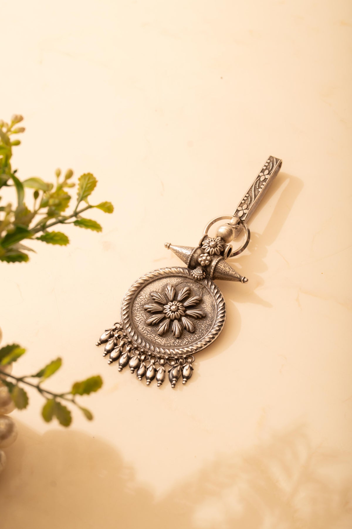 Tattva Intricate Floral Statement Satka