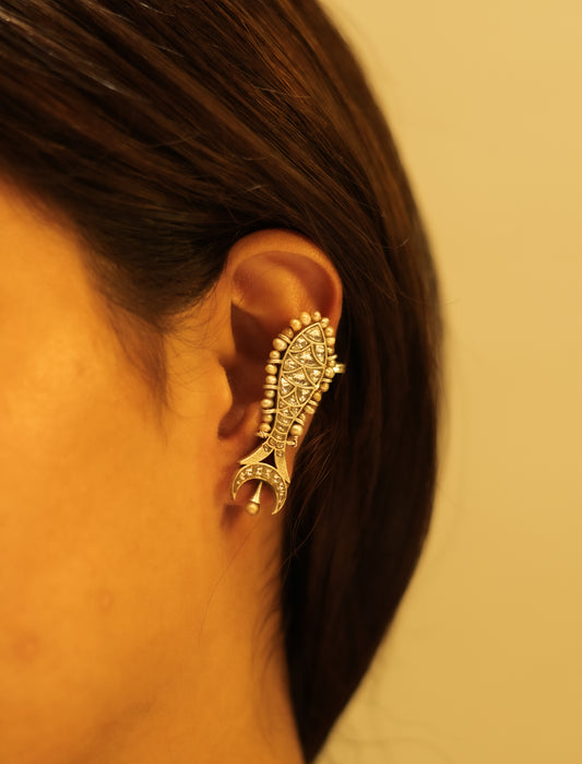 Lustre Matsya Pearl Grace Earcuff