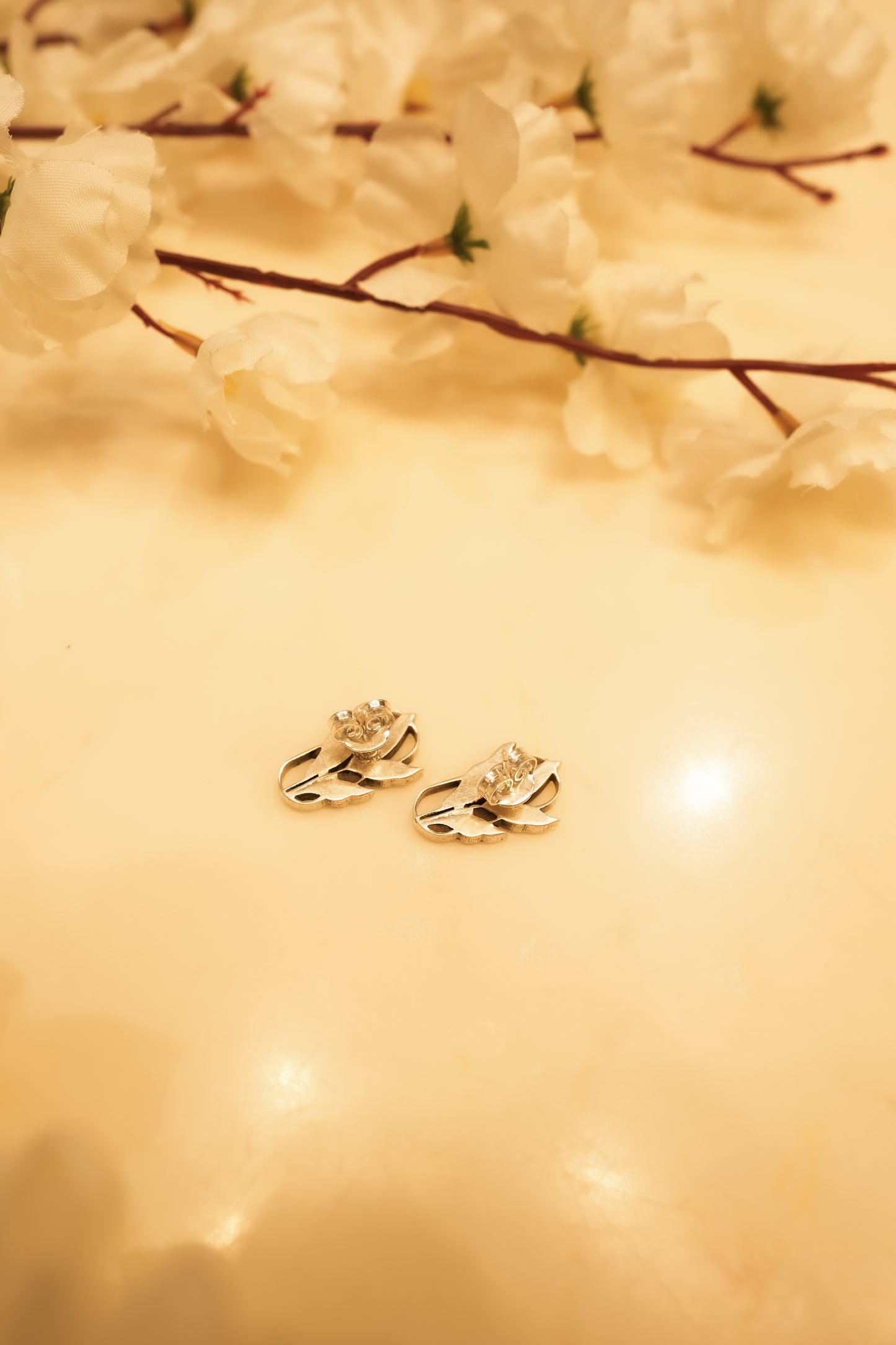 Aadhya Leaf Enamel Earring