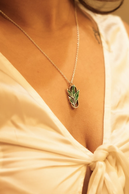 Aadhya Leaf Enamel Necklace