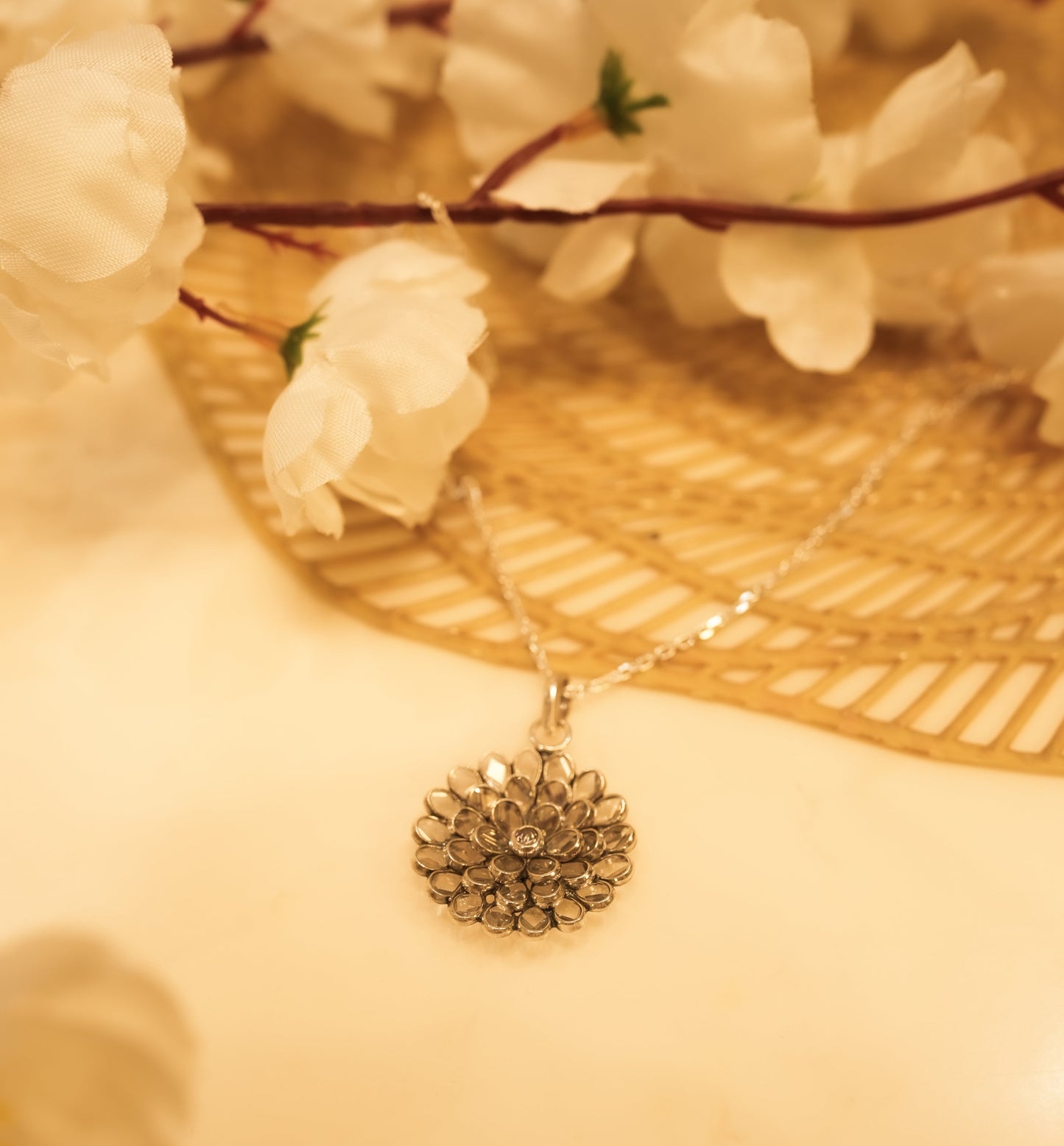 Lustre Flower Twinkling Necklace