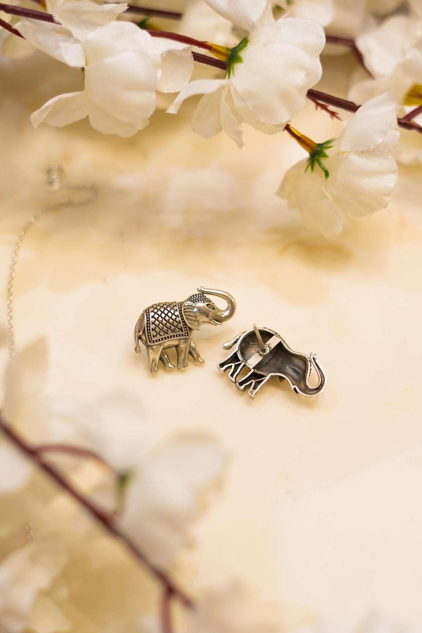 Aadhya Haathi Carved Stud Earring