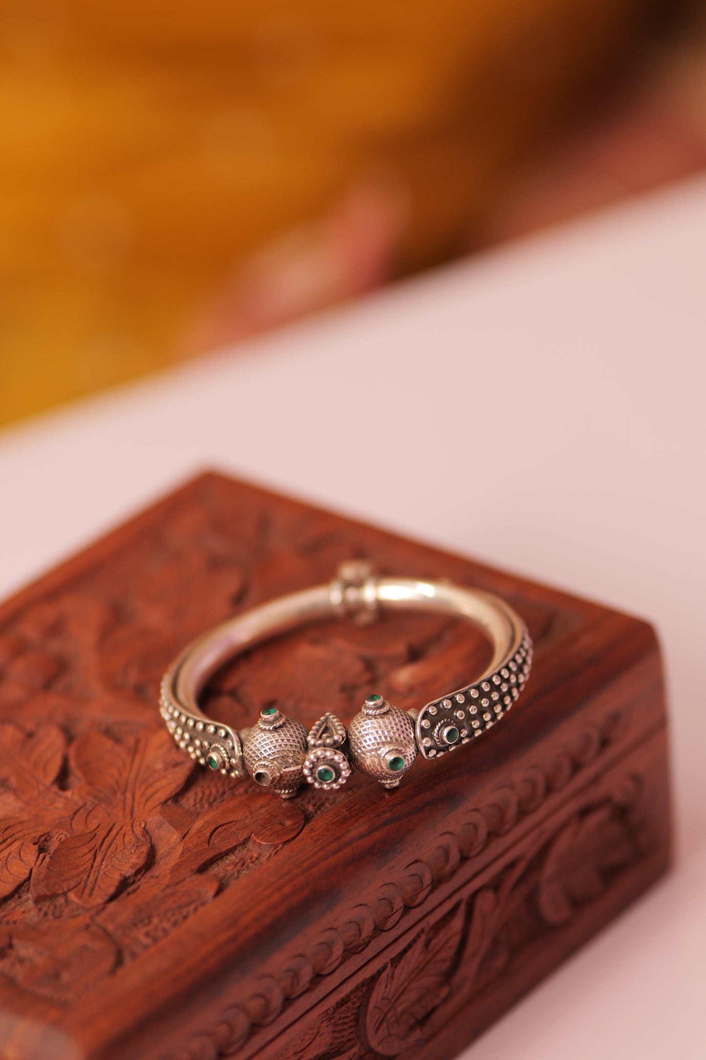 Anokhi Dual Motif Detailed Timeless Kada