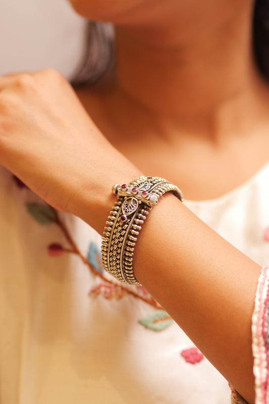 Aadhya Classic Woven Silver Kada