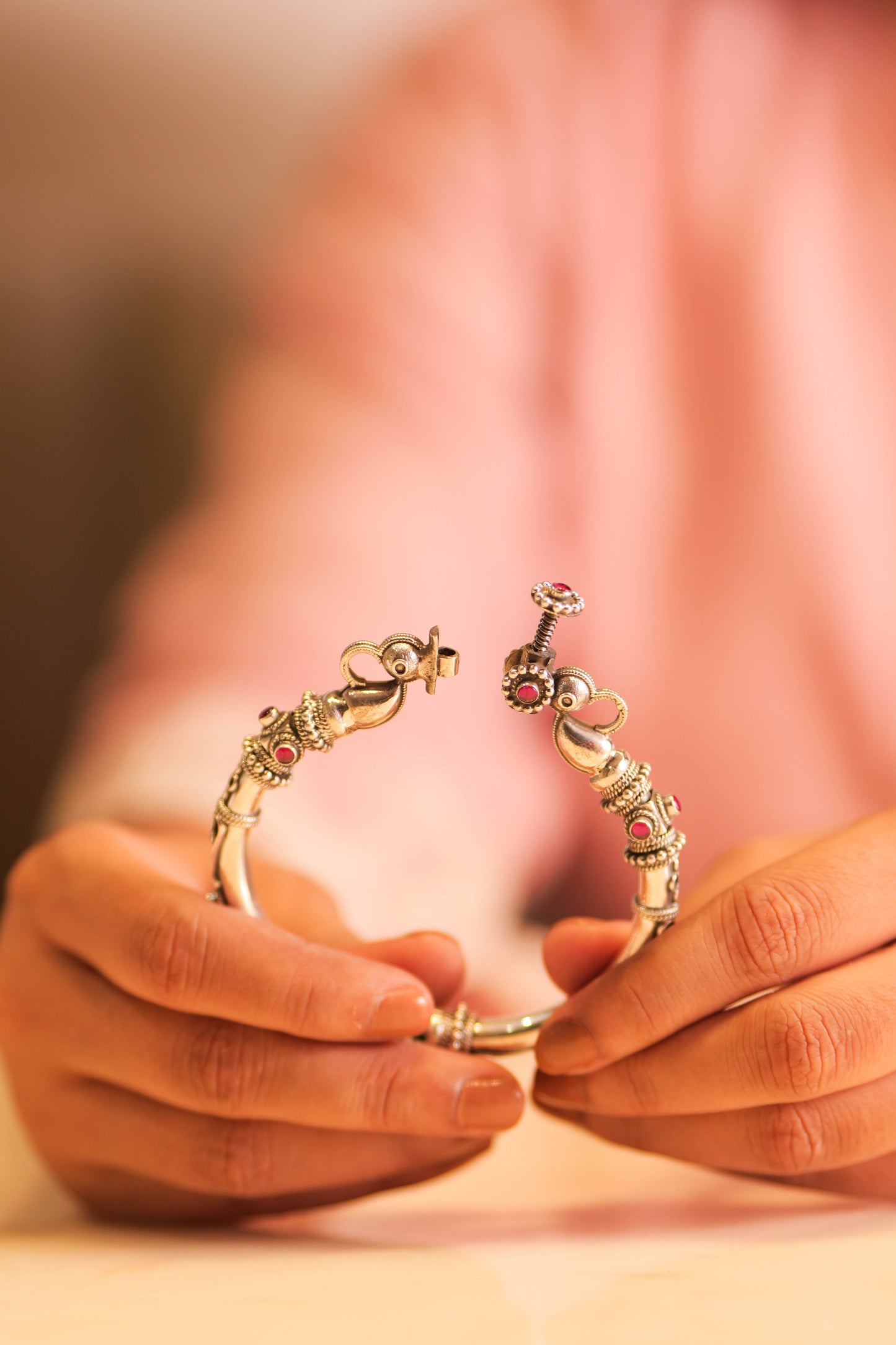 Mishi Ruby Rawa Detailed Kada
