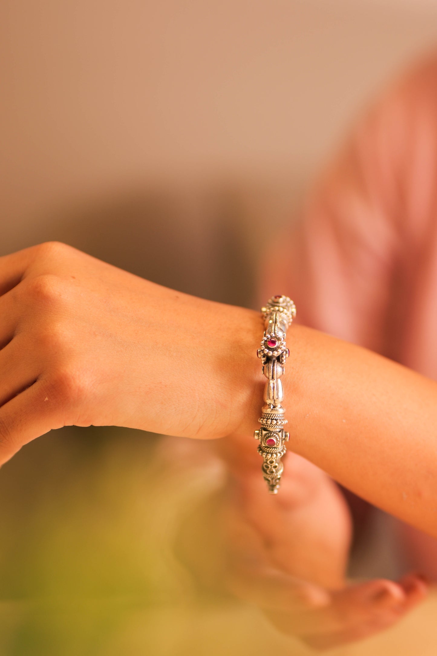 Mishi Ruby Rawa Detailed Kada