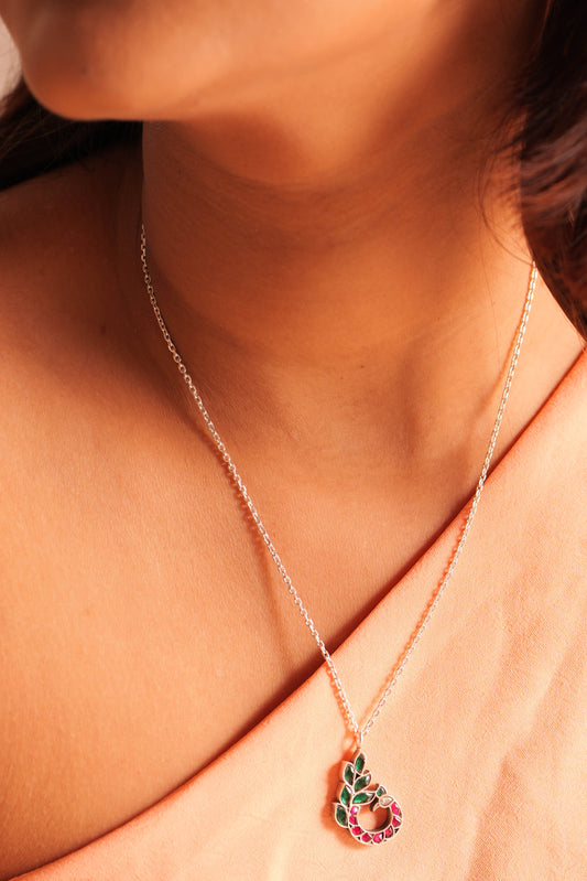 Essence Graceful Peacock Kundan Necklace