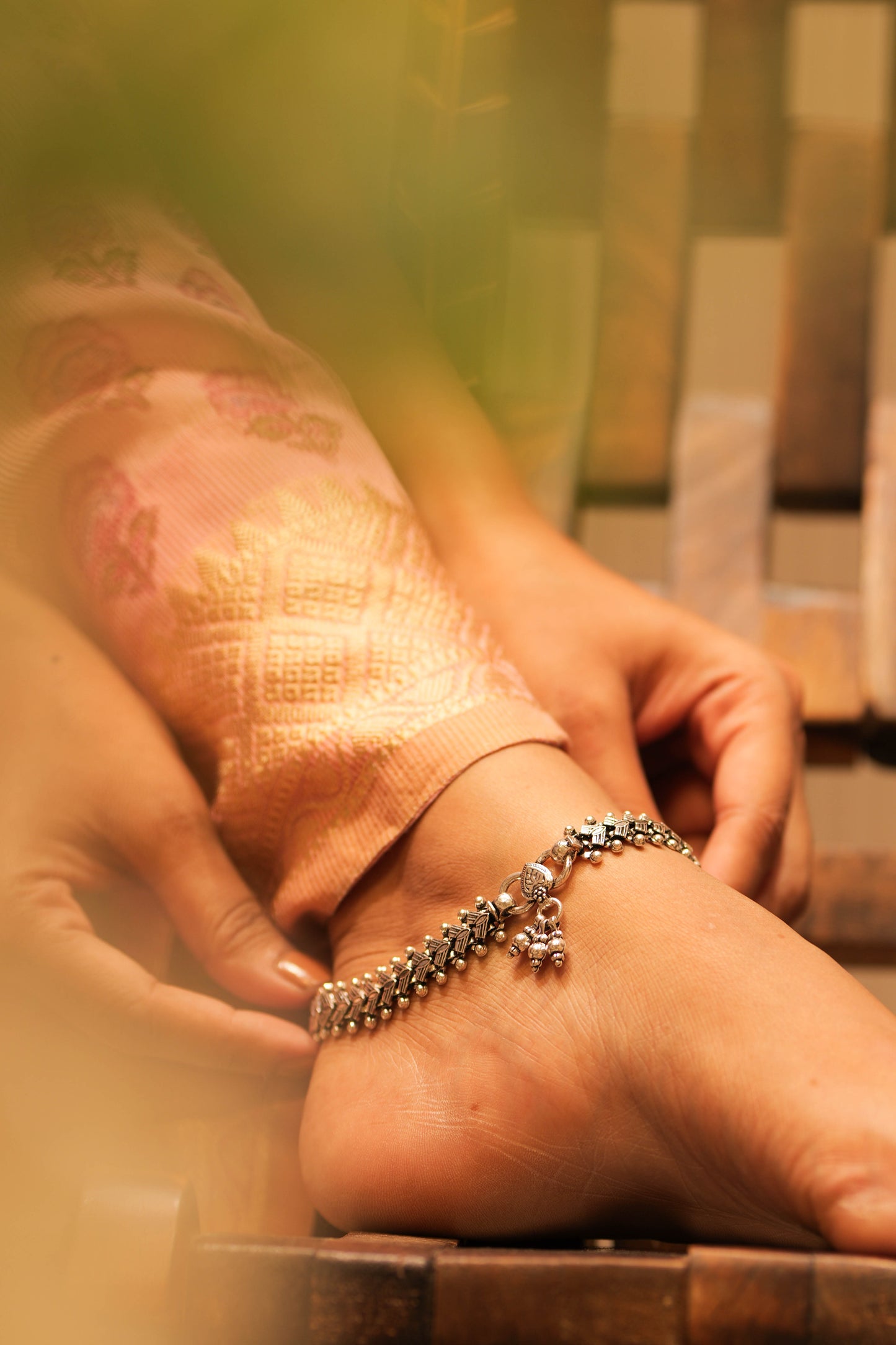 Anaya Timeless Line Arrow Anklet Pair