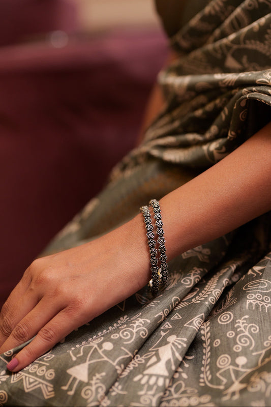 Aadhya Rose Vintage Bangle