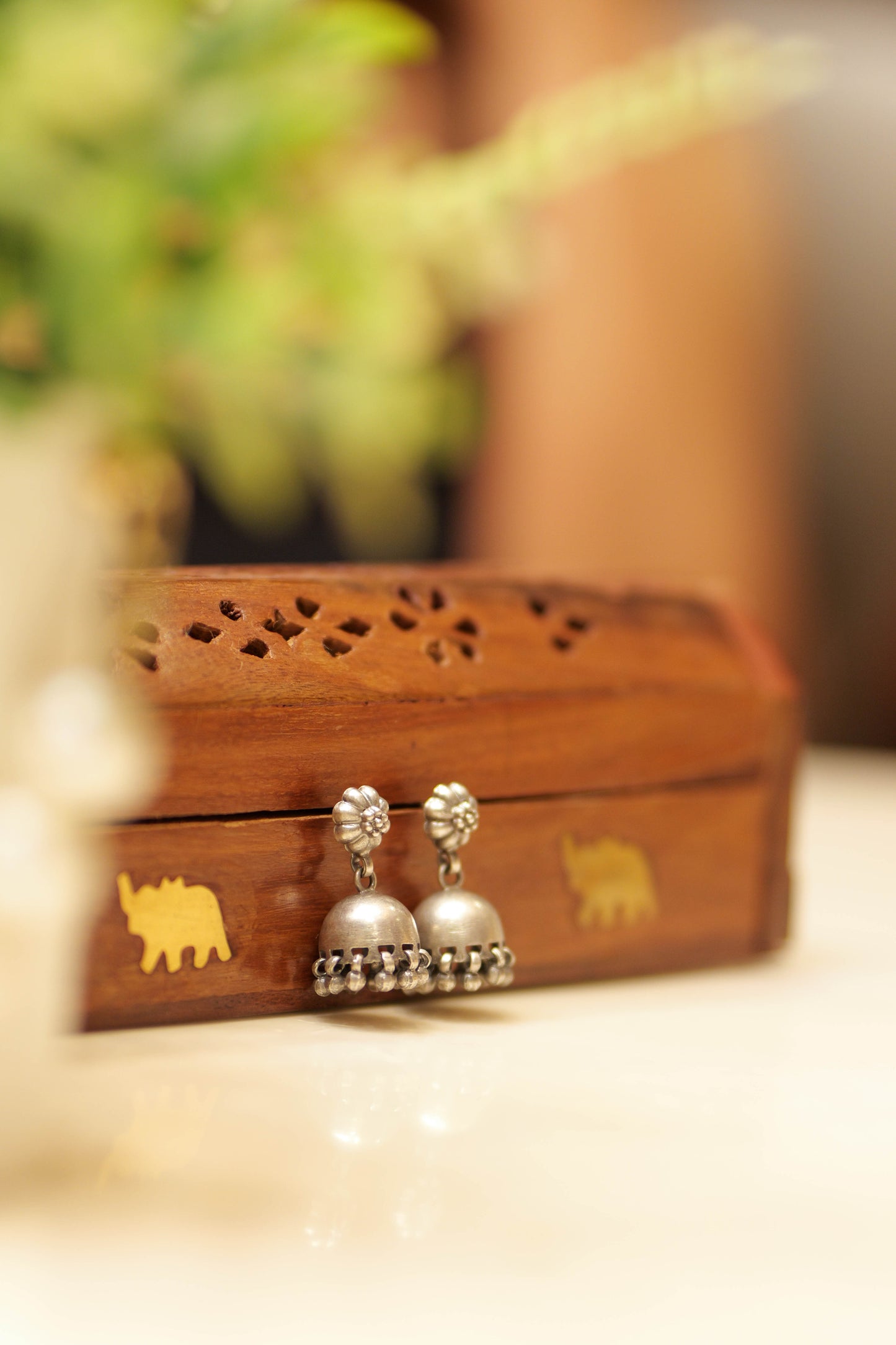 Mishi Intricate Matte Jhumki
