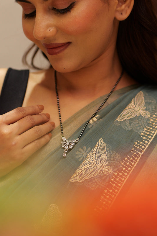 Anokhi Jadau Petal Drop Mangalsutra