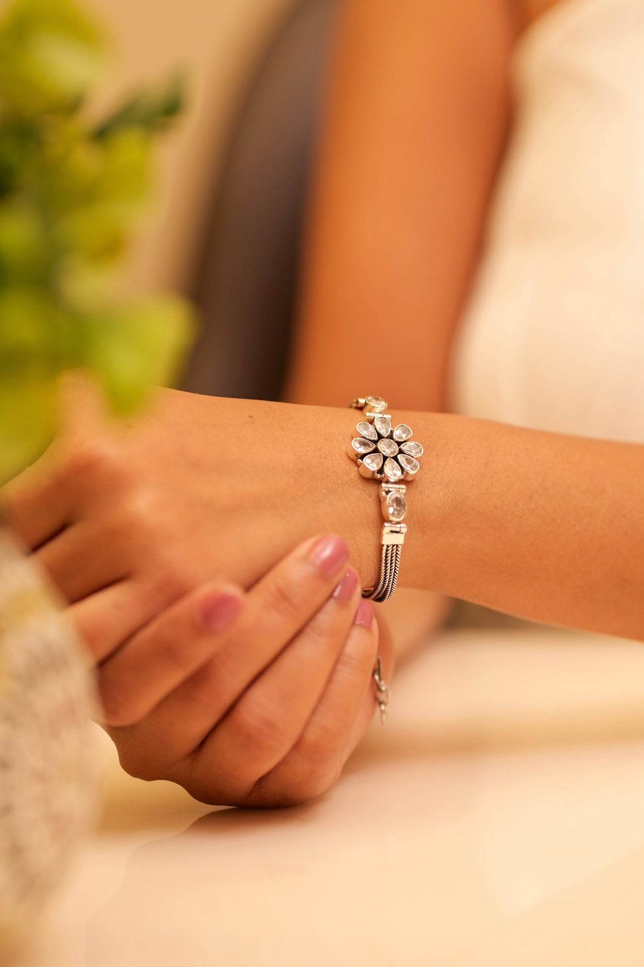 Essence Flower Jadau Bracelet