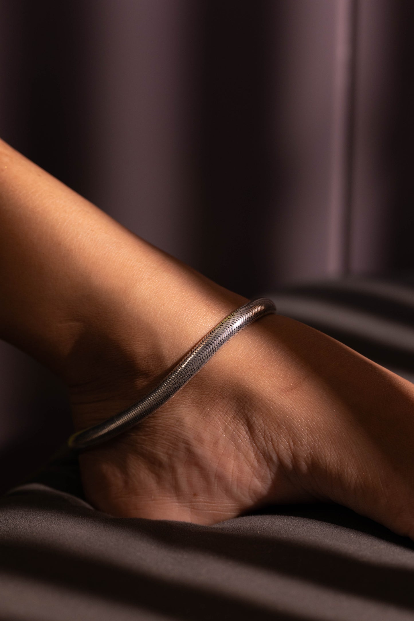 Aadhya Rajsi Textured Anklet Pair