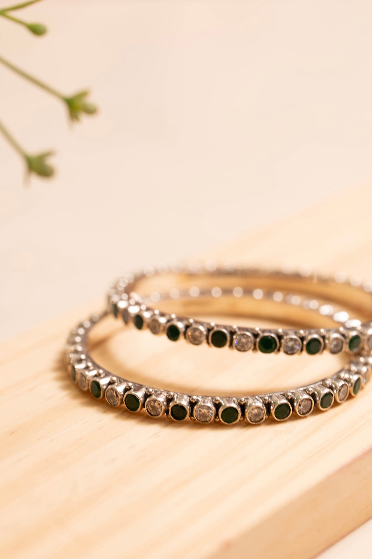 Mishi Emerald Trail Bangle