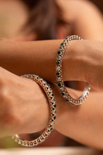 Mishi Emerald Trail Bangle