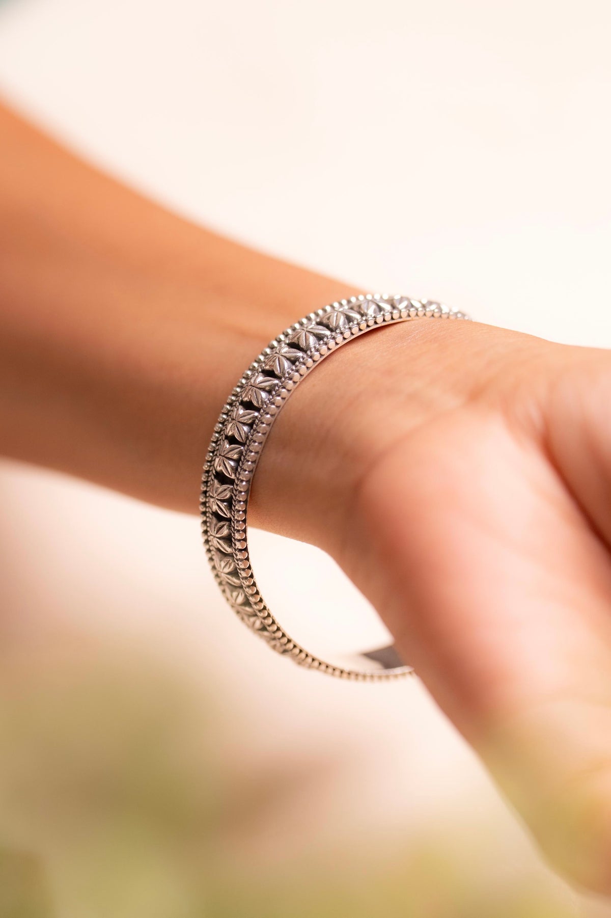 Anokhi Floral Carved Bangle