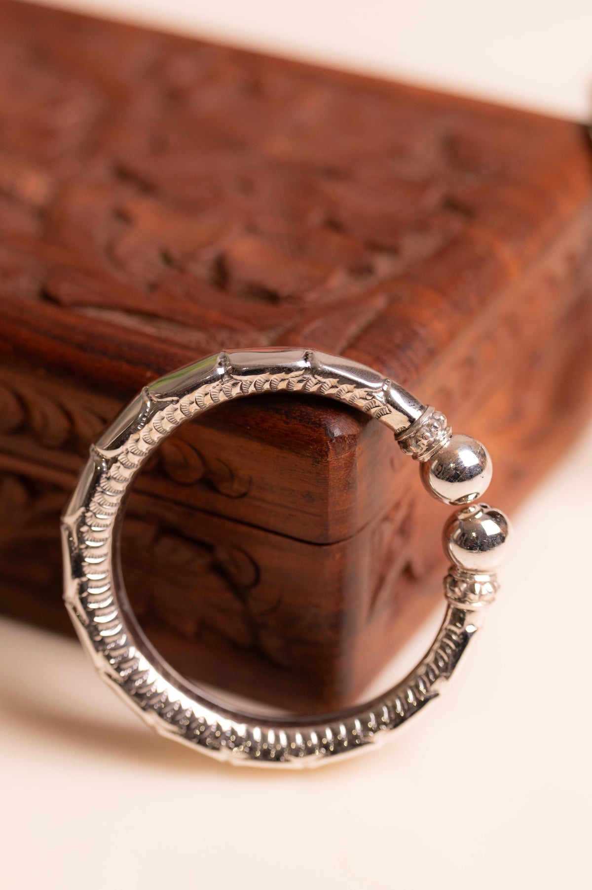 Anaya Intricate Fine Kada