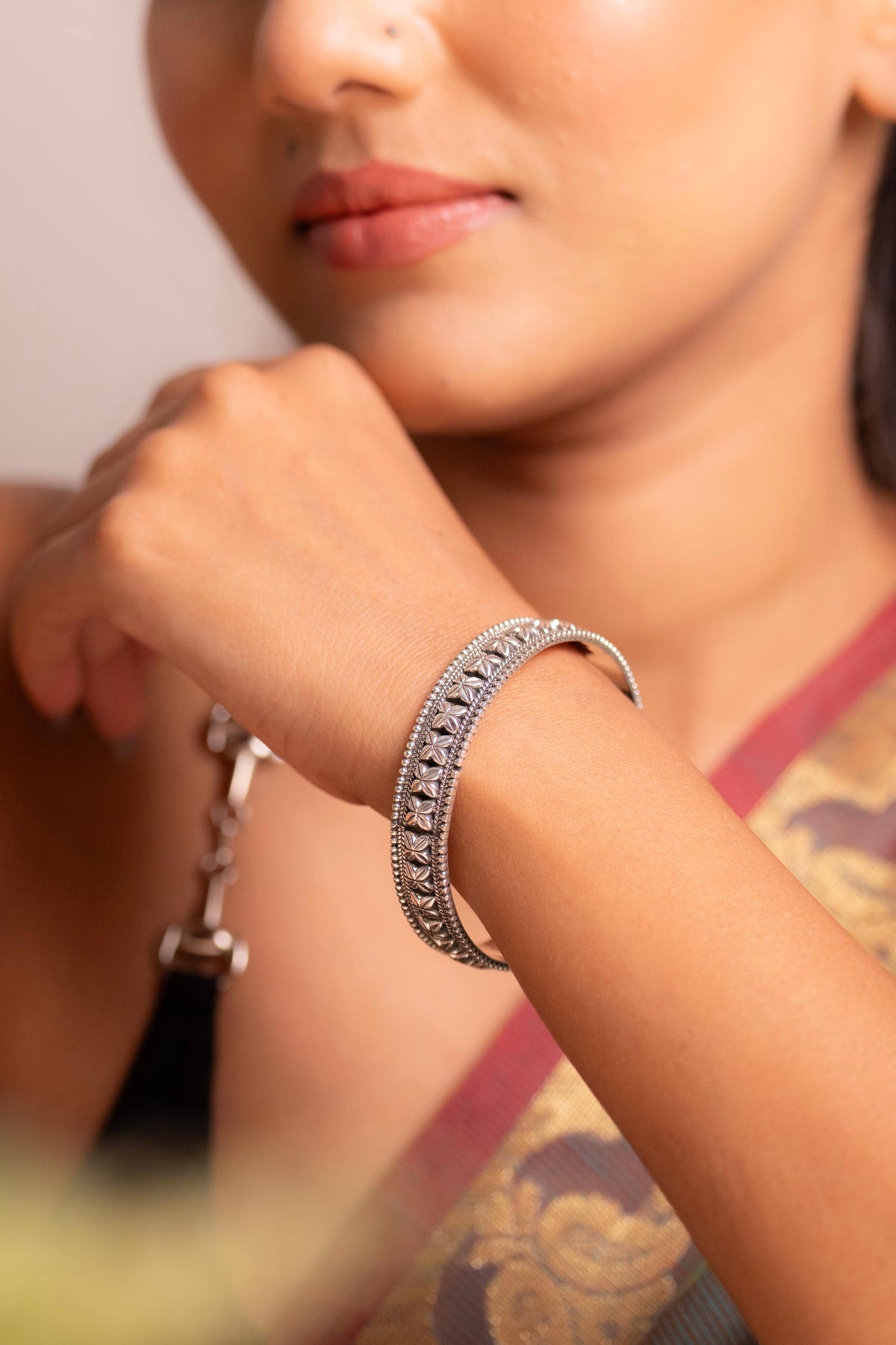 Anokhi Floral Carved Bangle