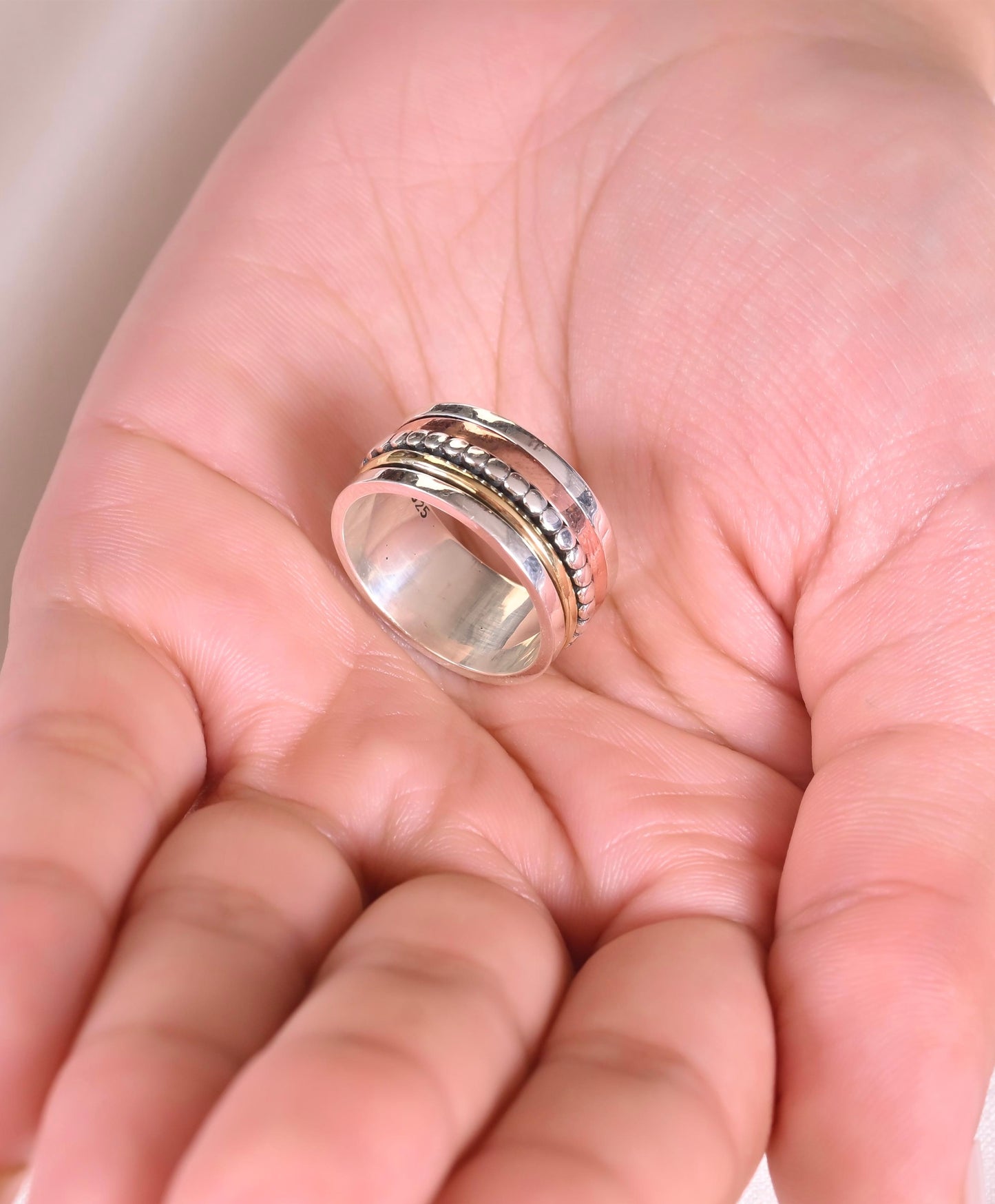 Beaded Stripe Fluid Ring