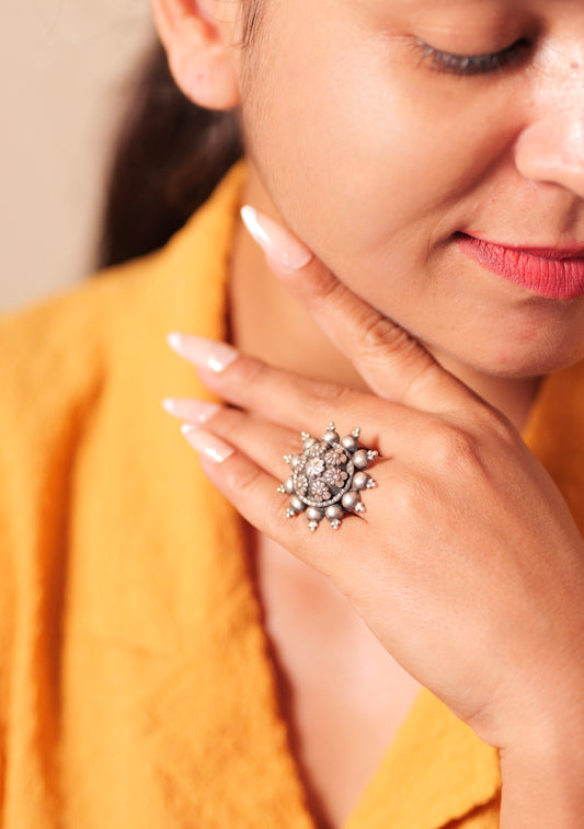 Mishi Flower Detailing Embossed Ring