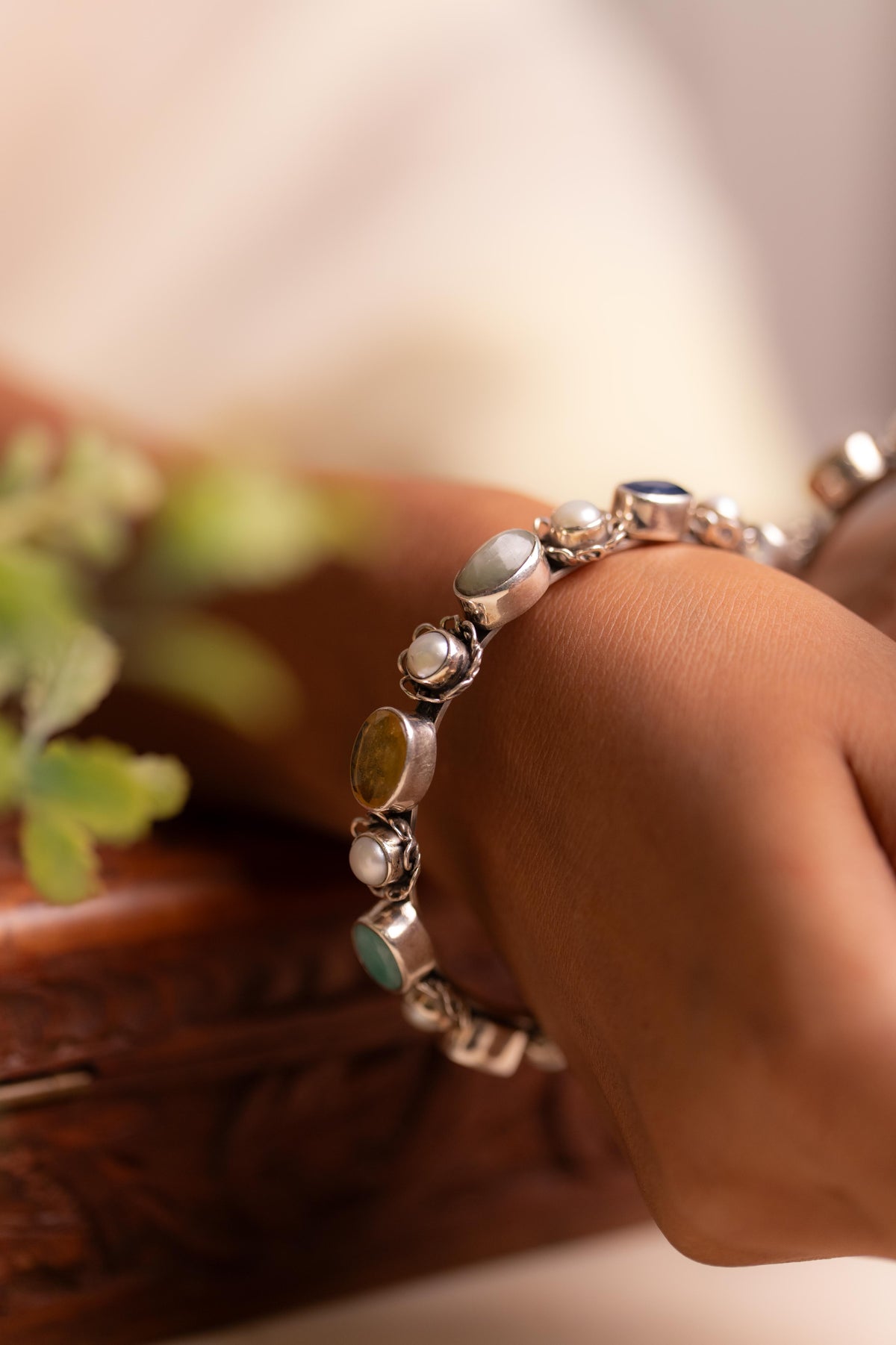 Navratna Floral Grace Bangle