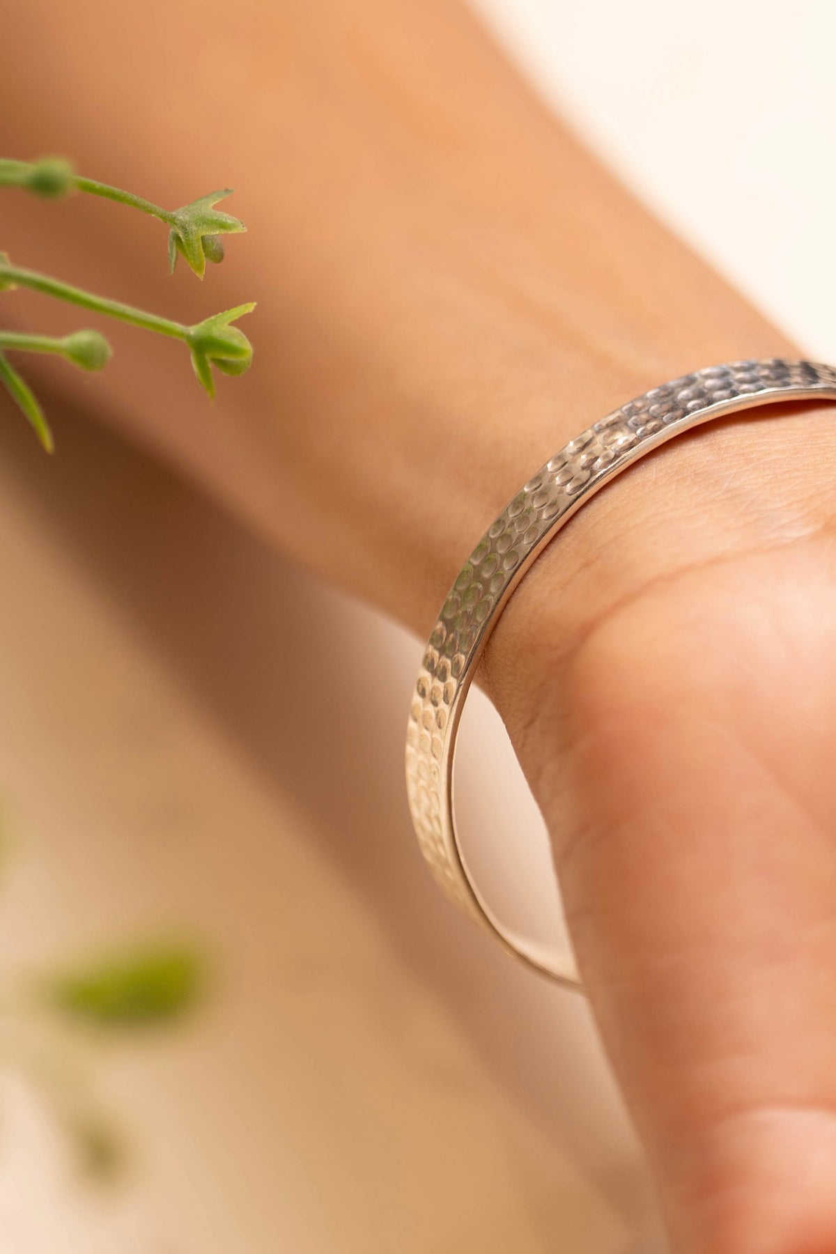 Aadhya Dotted Hammered Bangle