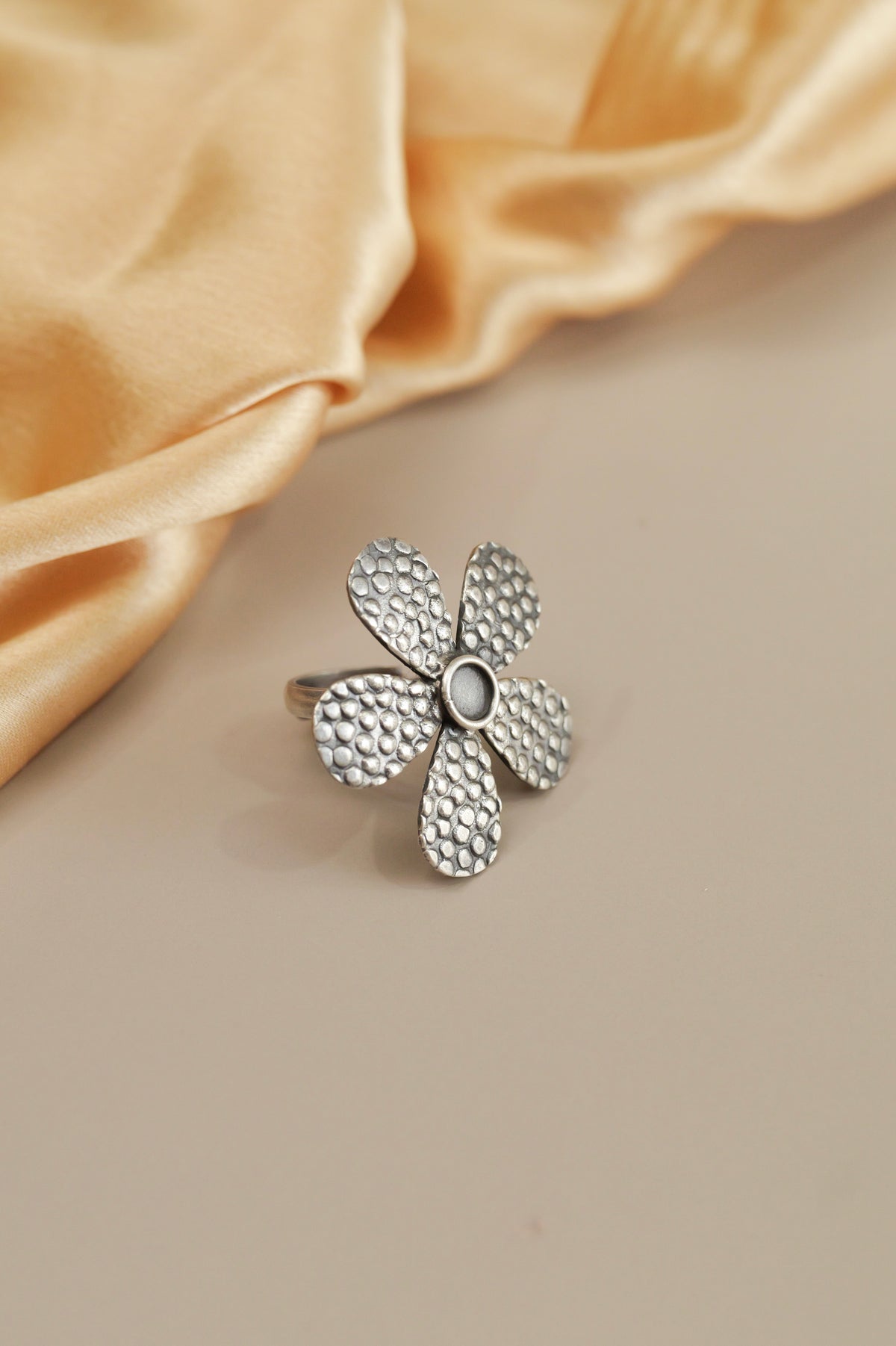 Anaya Bloom Petal Textured Ring