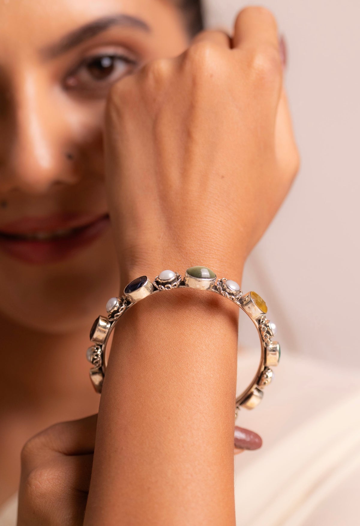 Navratna Floral Grace Bangle