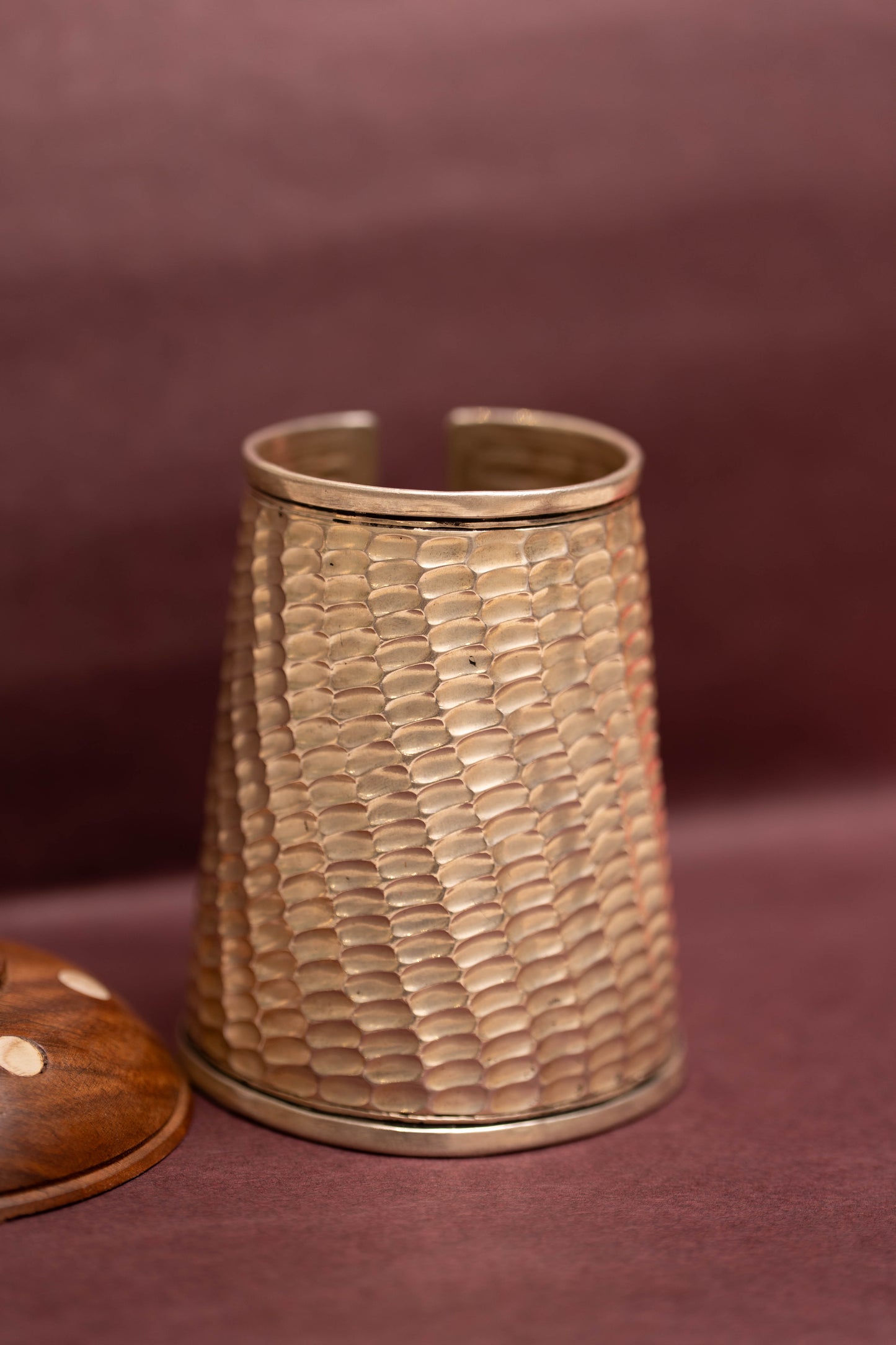 Anokhi Hammered Statement Handcuff