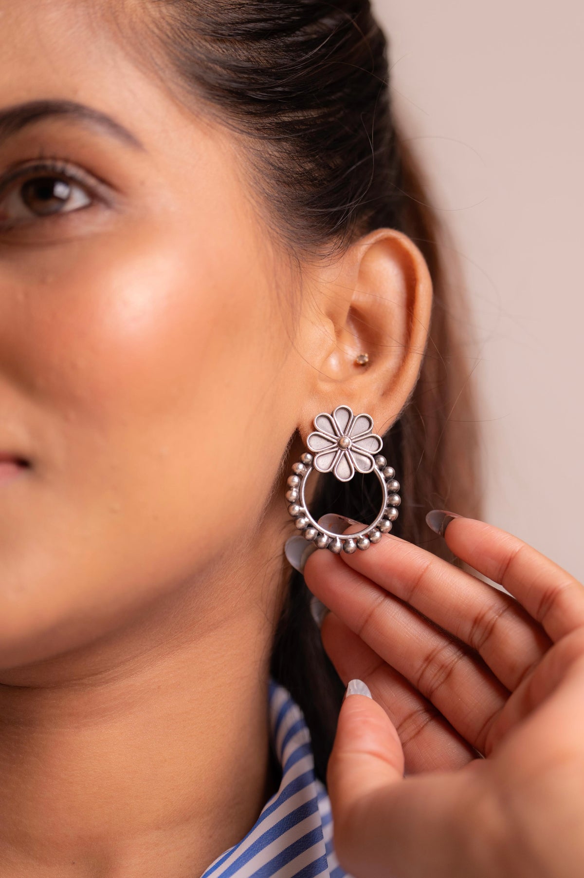 Anaya Bloom Circle Drops