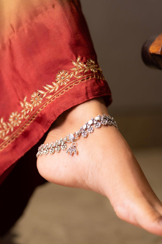Aadhya Gulbahar Floral Anklet Pair