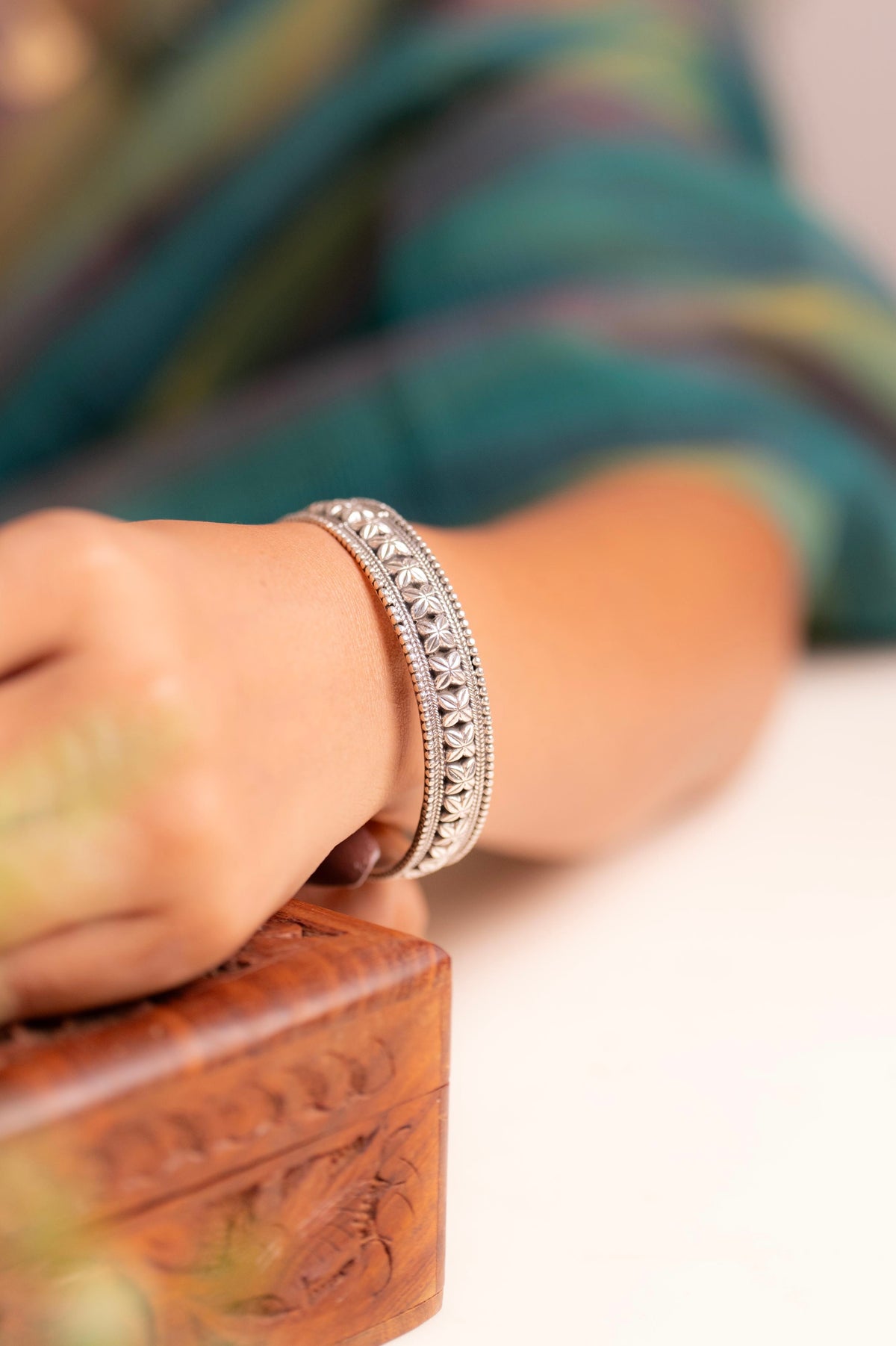Anokhi Floral Carved Bangle