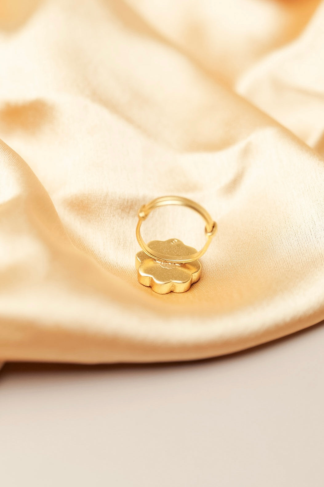 Gulbahar Kundan Floral Ring