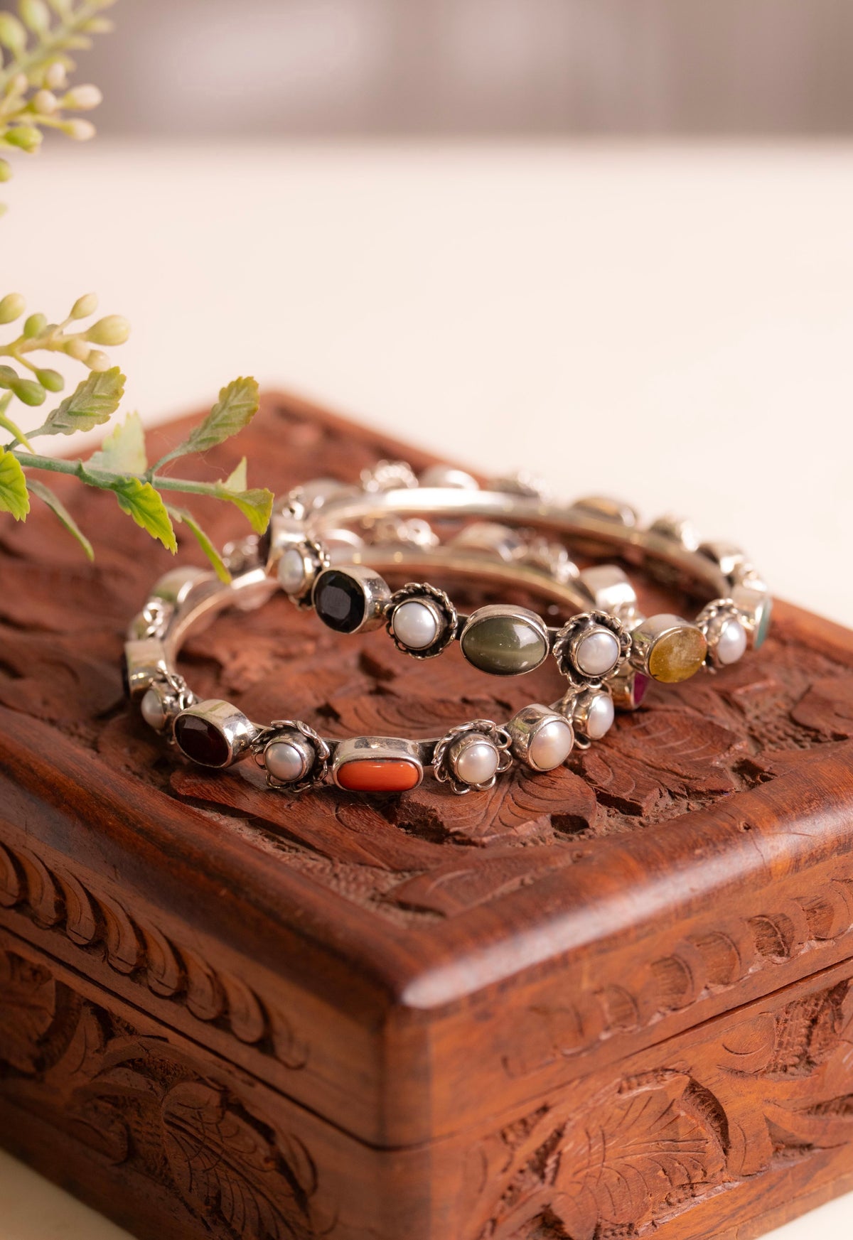 Navratna Floral Grace Bangle