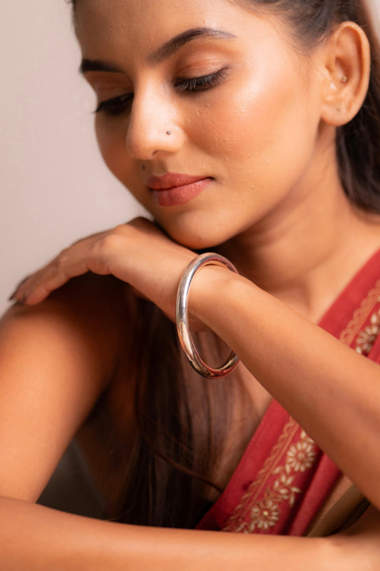 Aadhya Timeless Round Bangle