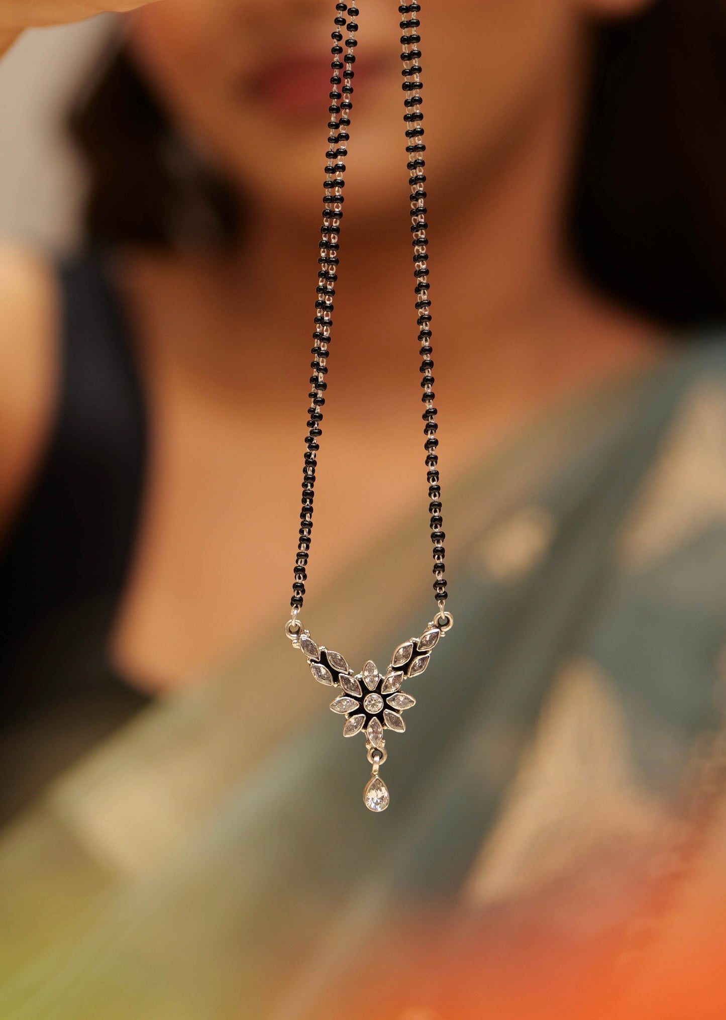 Aadhya Jadau Floral Mangalsutra