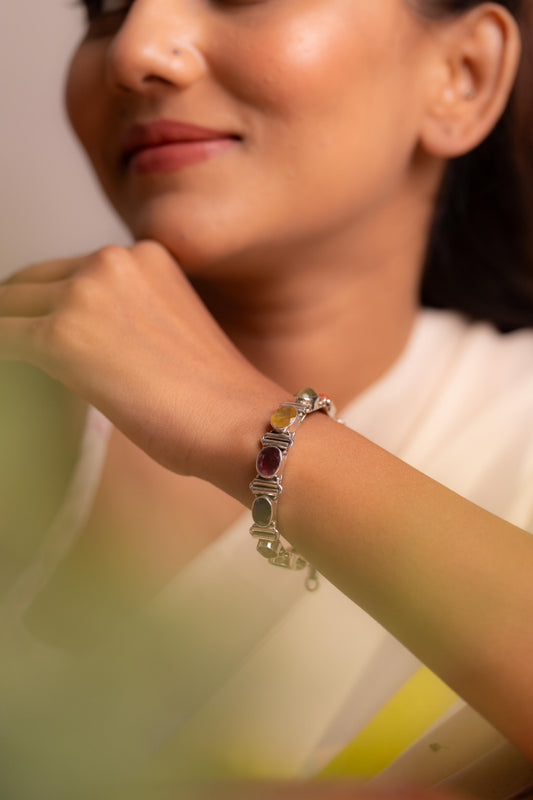 Navratna Heritage Link Bracelet
