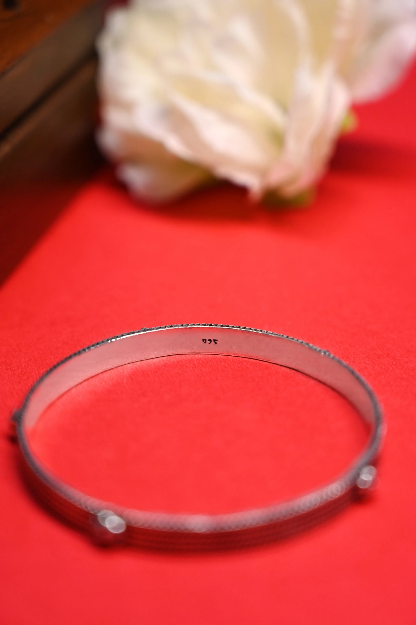Aadya Flower Twisted Bangle