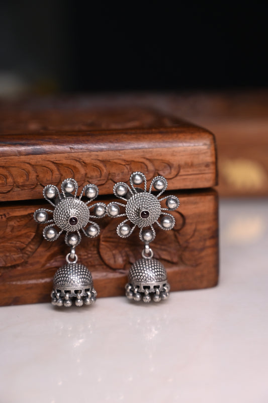 Anokhi Textured Floral Jhumka