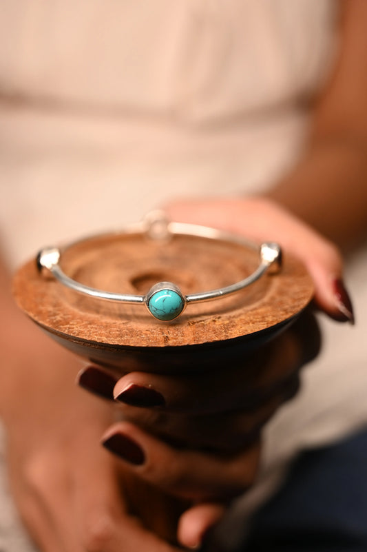 Aadya Fine Multistone Bangle