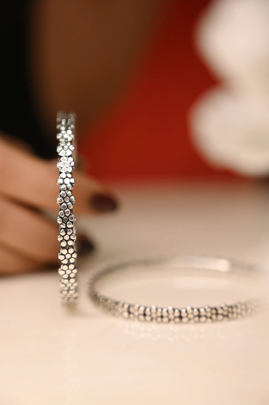 Aadhya Flower Sequence Bangle